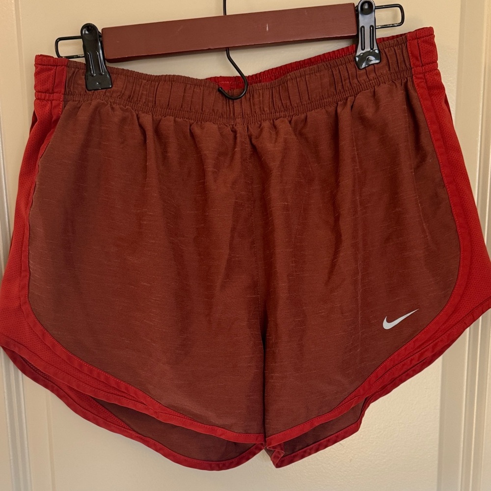 Nike Women's Dark Red Athletic Shorts Sz L